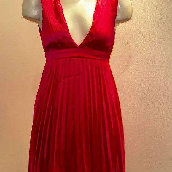 Jessica Simpson Grecian Cocktail Dress - Picture 6 of 10